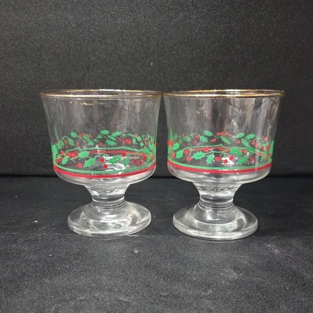Libbey Christmas‎ Dessert Glasses, Set of 2, Vintage Holly & Berries Design